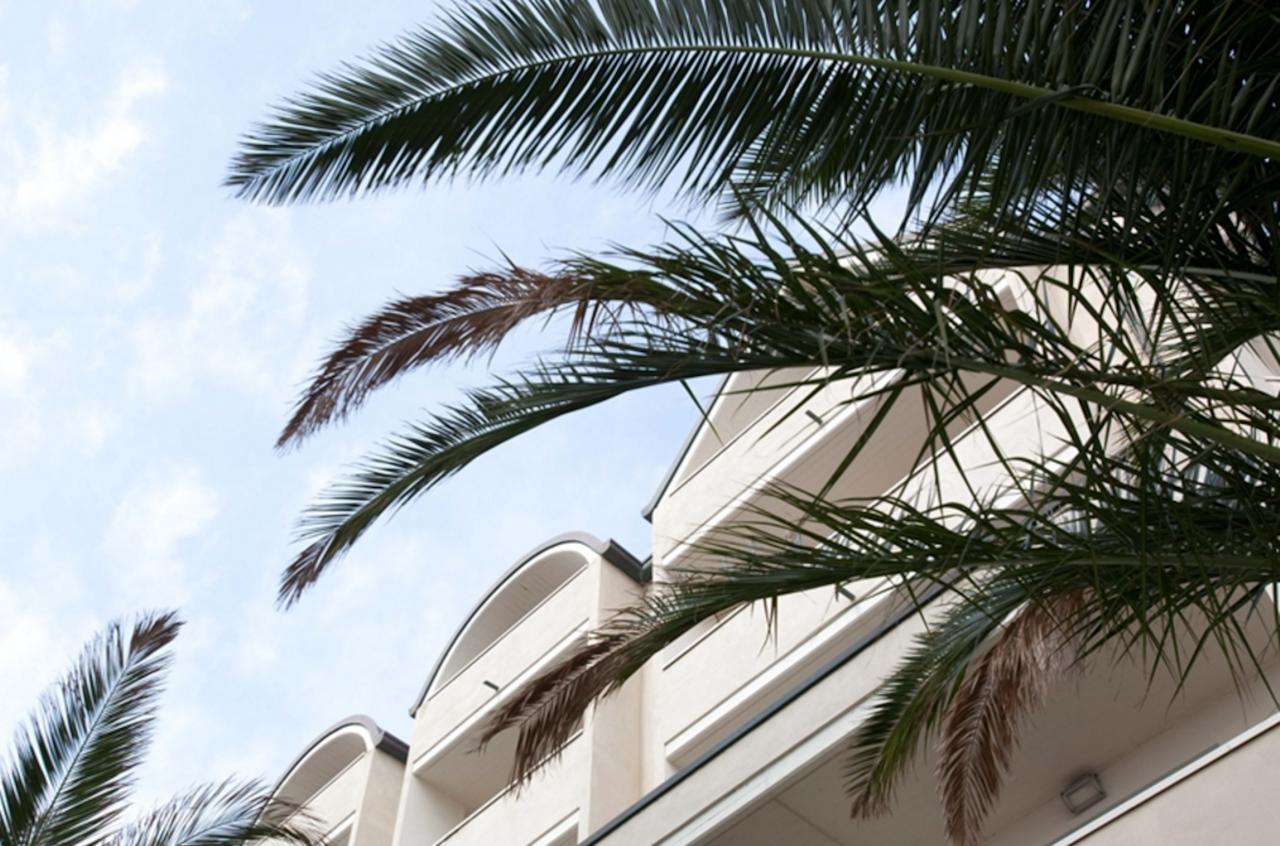 Altamarea Residence & Family Hotel Cervia Buitenkant foto