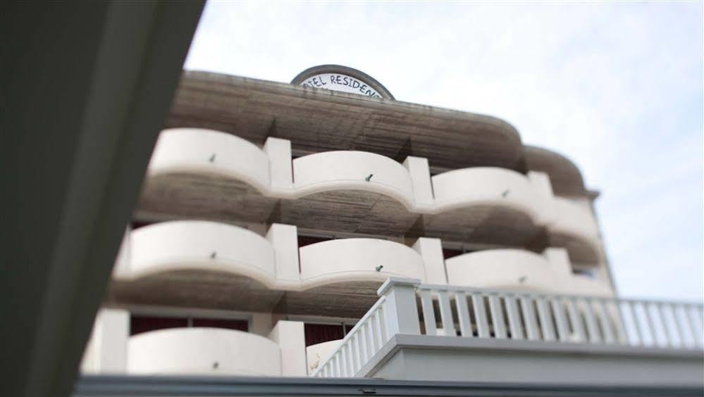 Altamarea Residence & Family Hotel Cervia Buitenkant foto